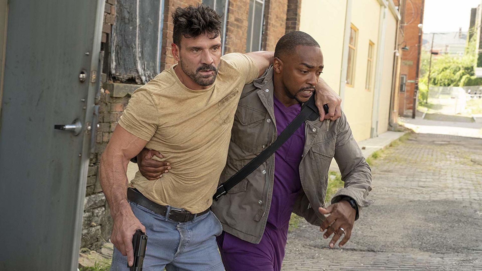 Frank Grillo en la película "Point Blank"