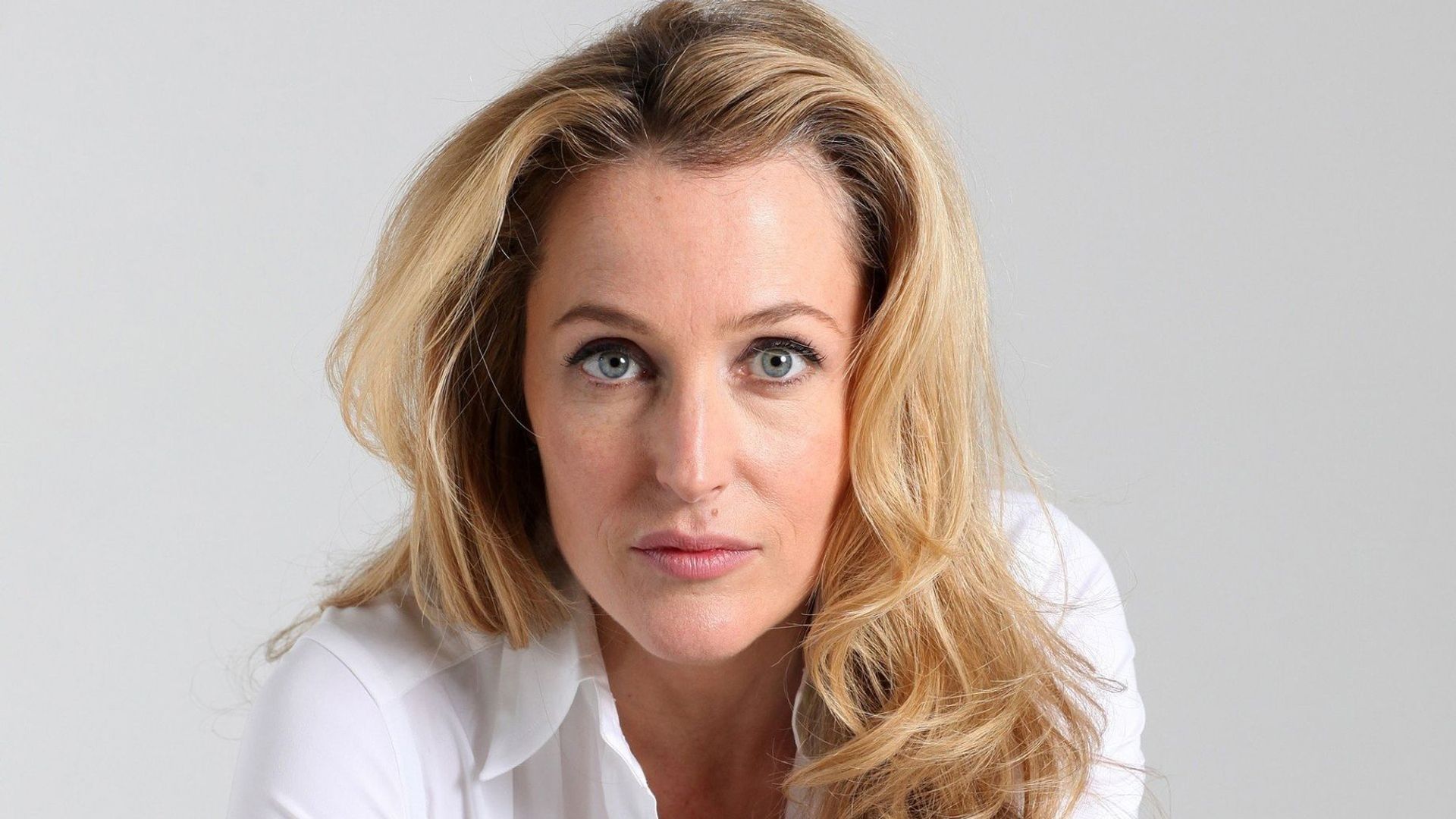 Actriz Gillian Anderson – Mujer Leo