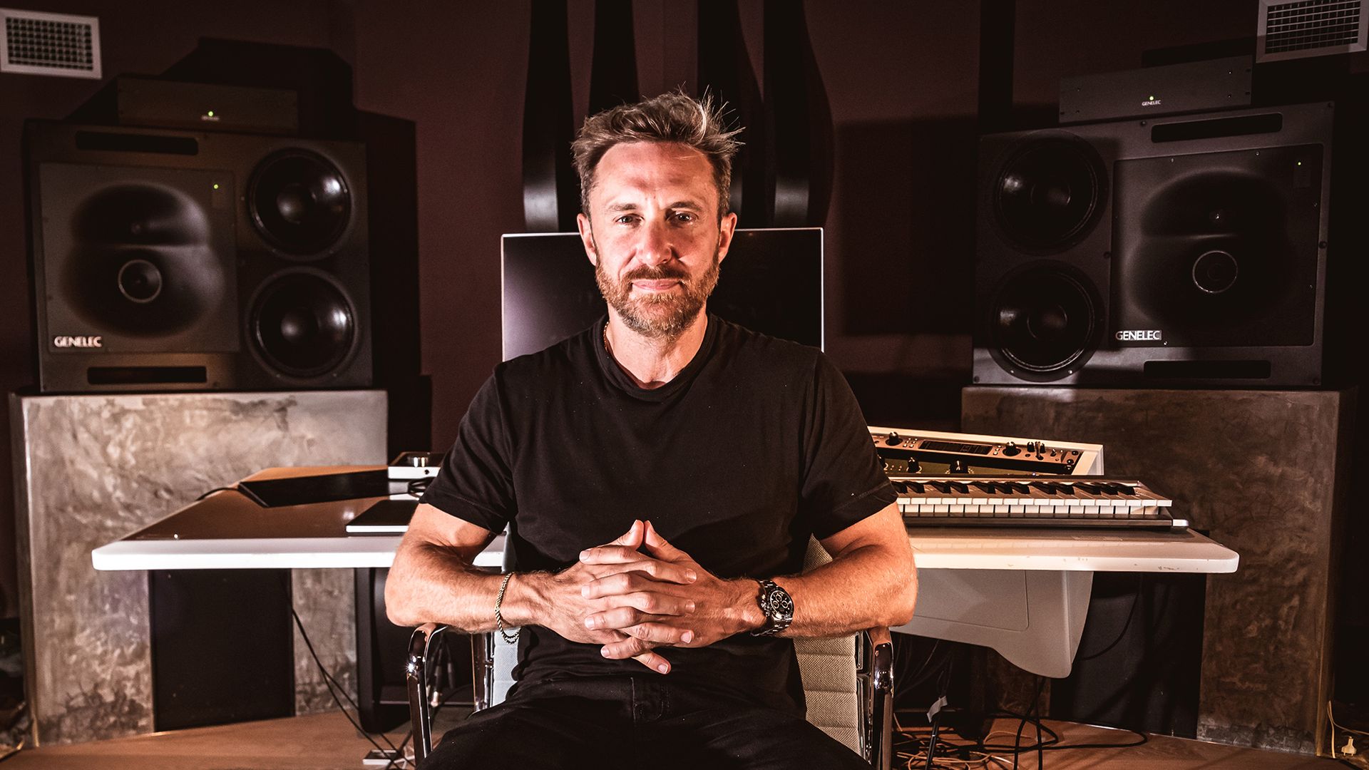 El músico David Guetta – Hombre Escorpio