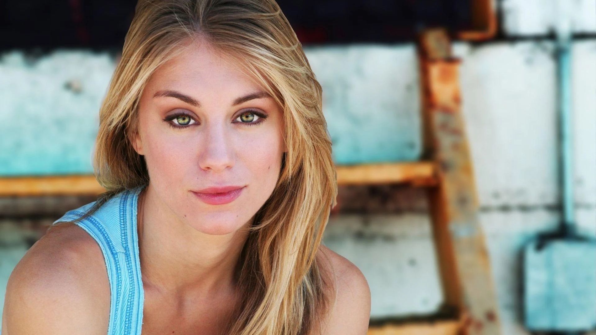 La actriz Jennifer Holland