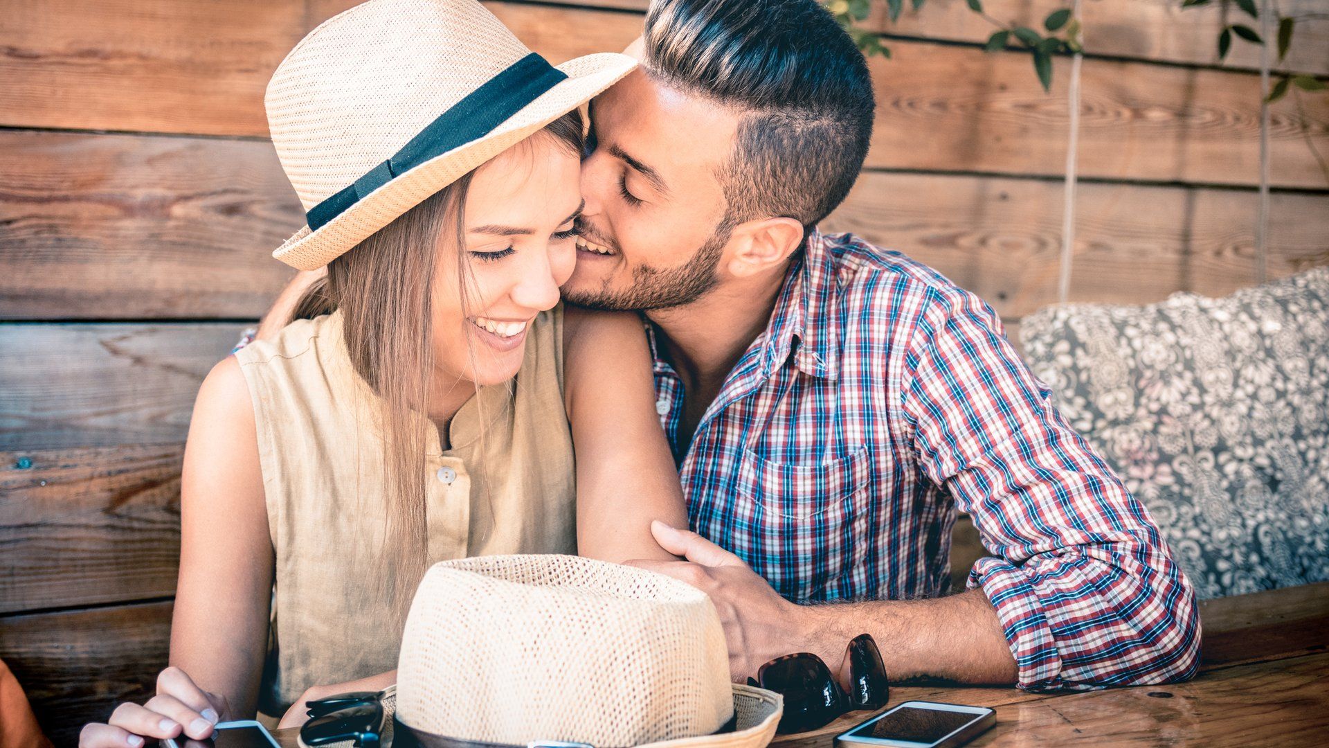 Un Leo enamorado es infinitamente romántico