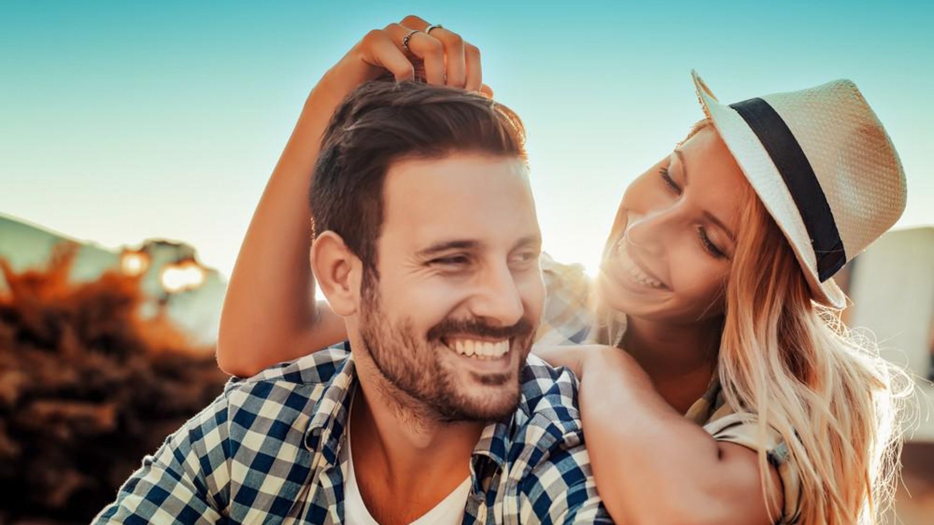 Un Hombre Géminis es Fácil de Conquistar con Erudición