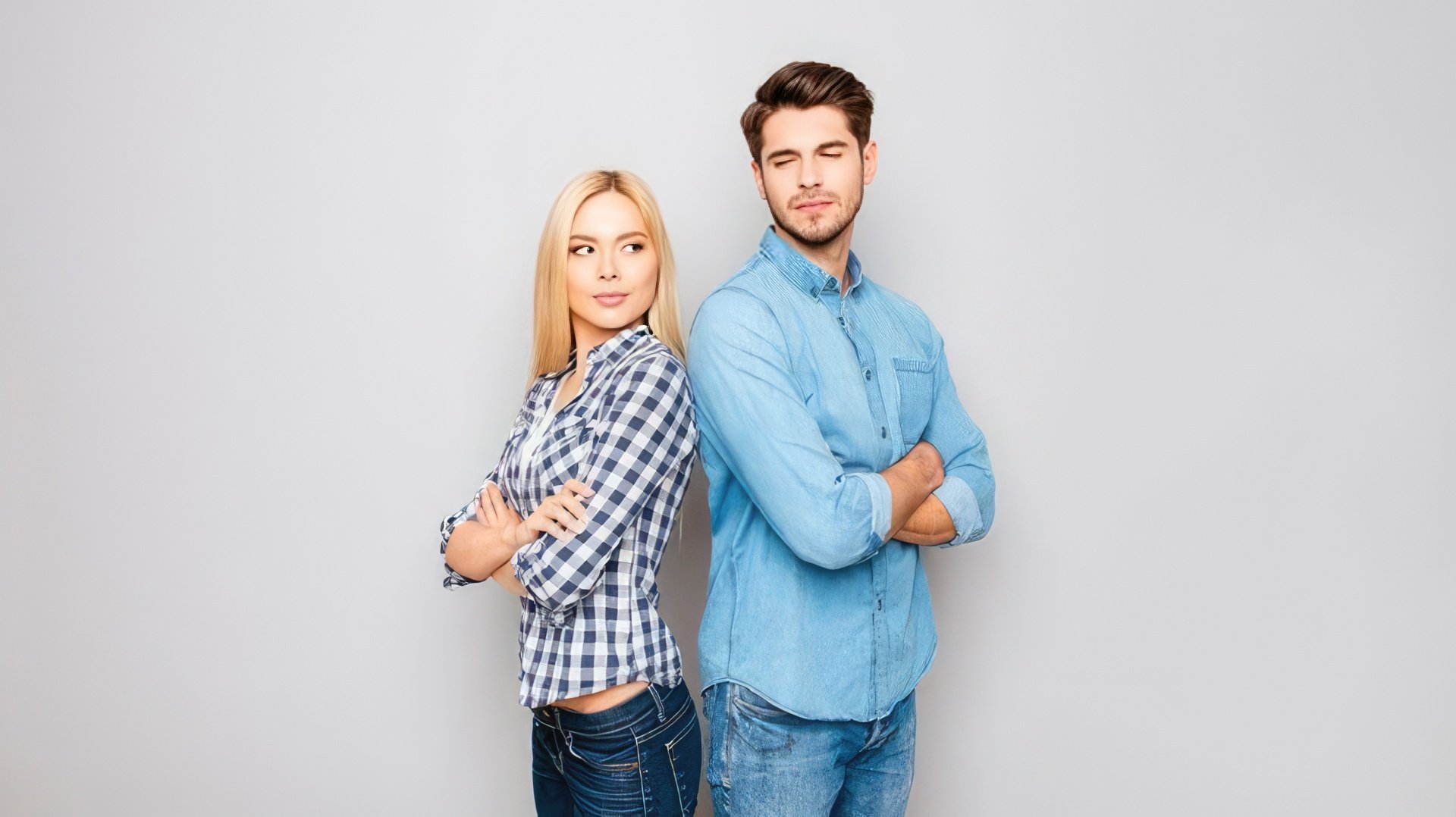 Tanto el Hombre Escorpio como la Mujer Virgo Temen la Rivalidad en la Relación