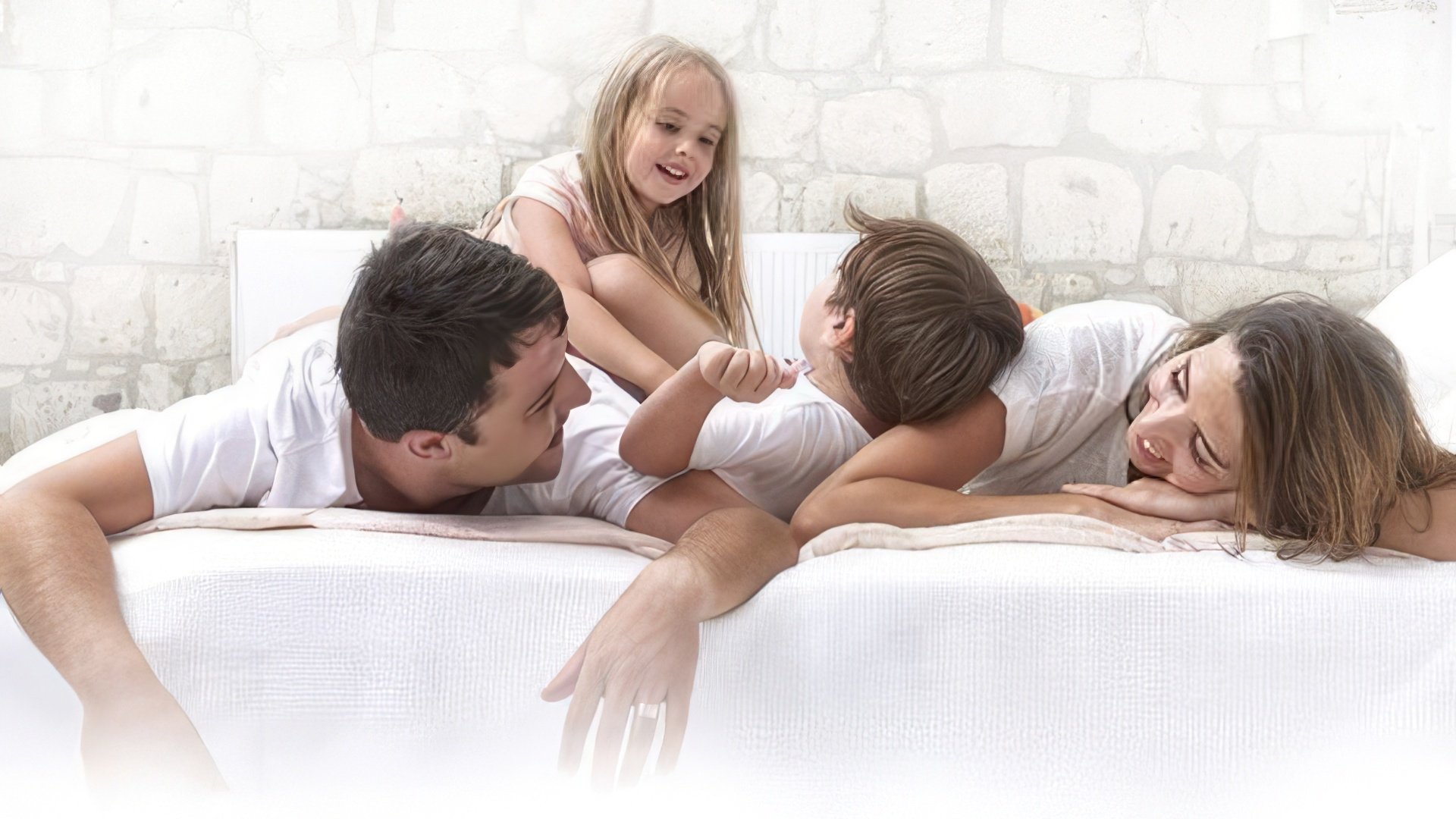 La mujer Libra y el hombre Leo consienten a los hijos más allá de medidas razonables