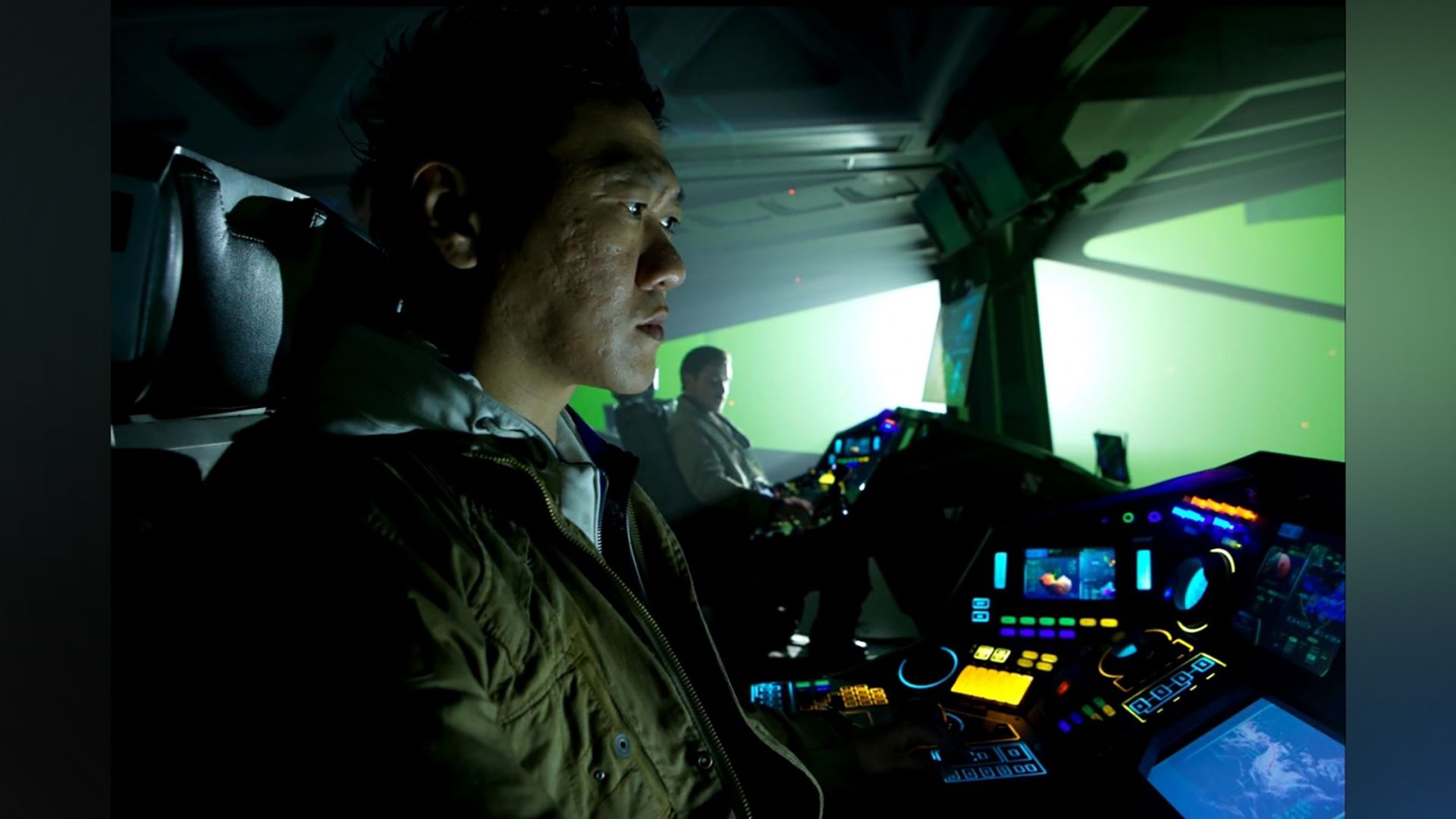 Benedict Wong en la película Prometheus