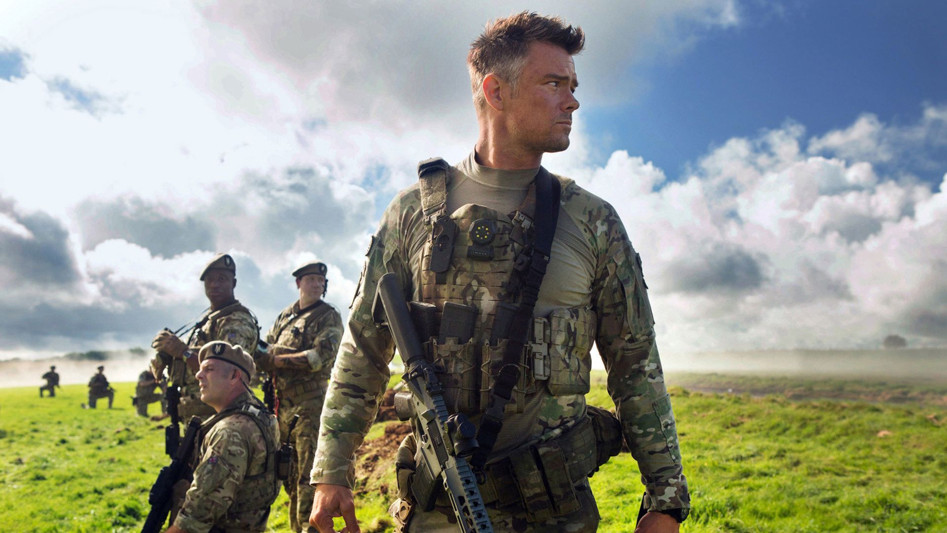 Josh Duhamel en la película "Transformers: The Last Knight".