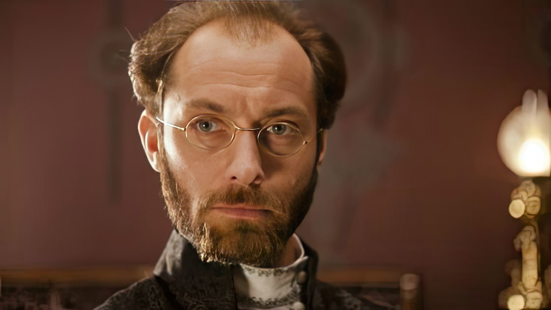 Jude Law como Karenin