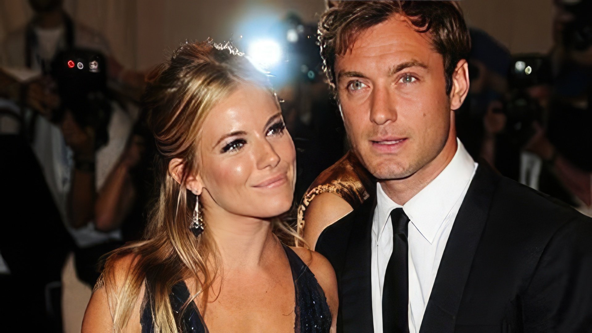 En la imagen: Jude Law y Sienna Miller