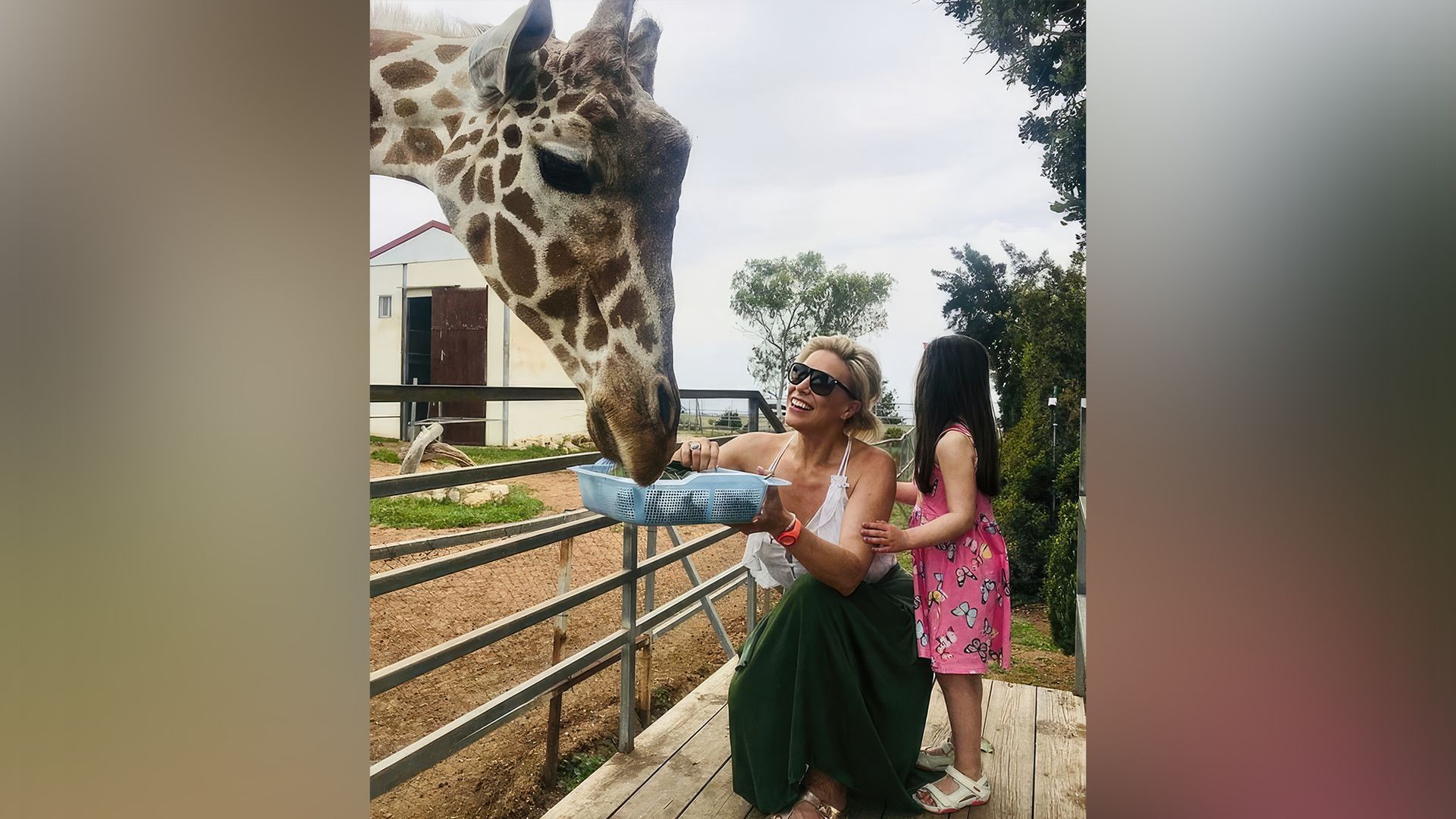 Hannah Waddingham y su hija