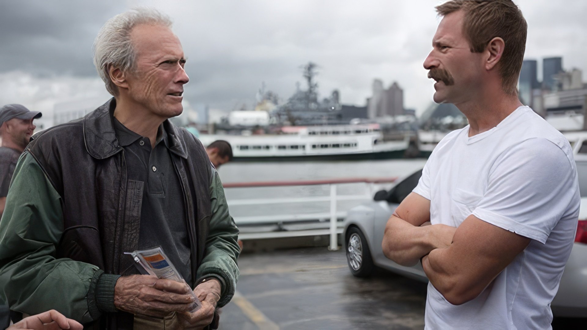 Clint Eastwood y Aaron Eckhart en el rodaje de Sully