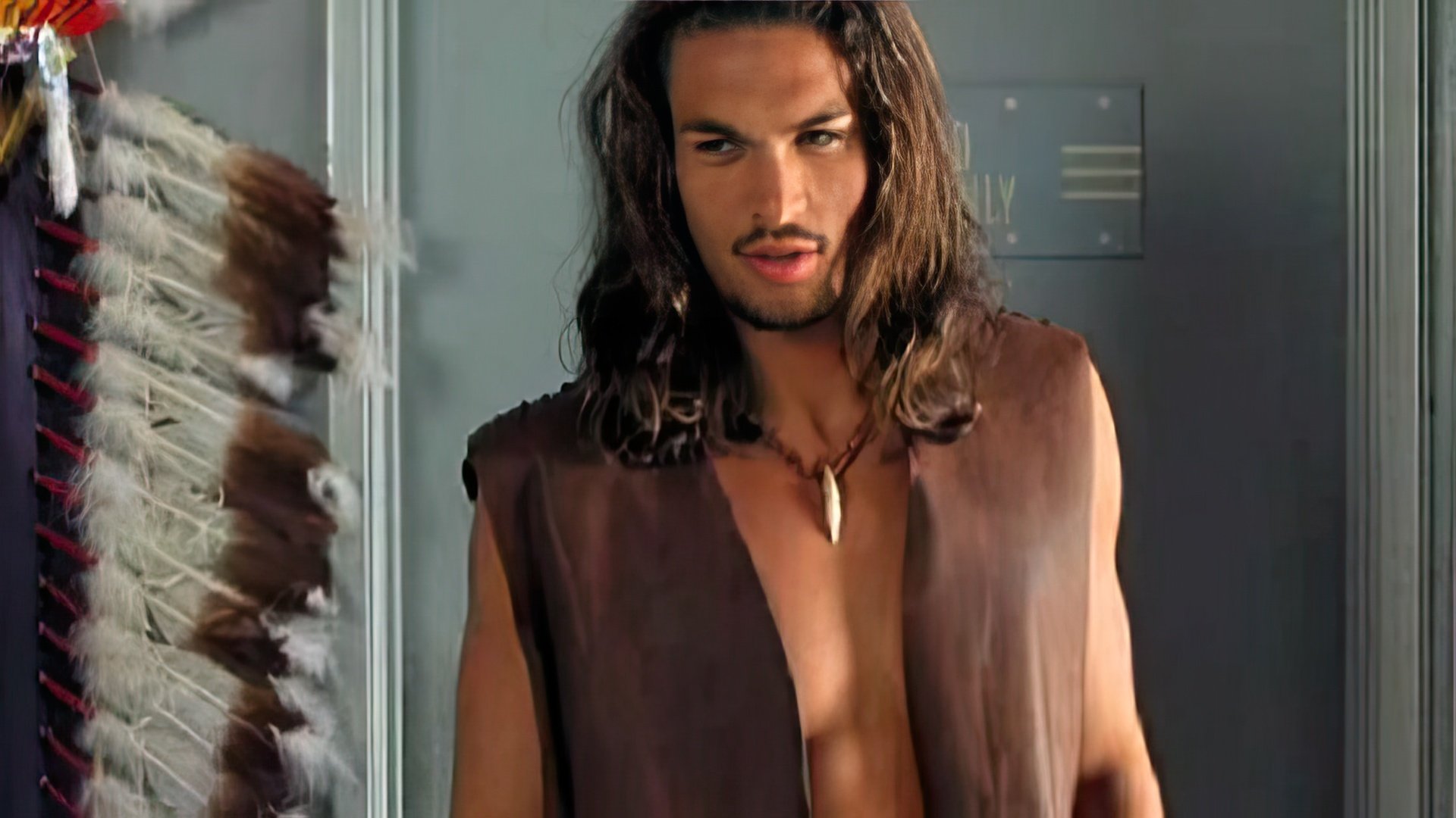 Aparición de Momoa en "Johnson Family Vacation"