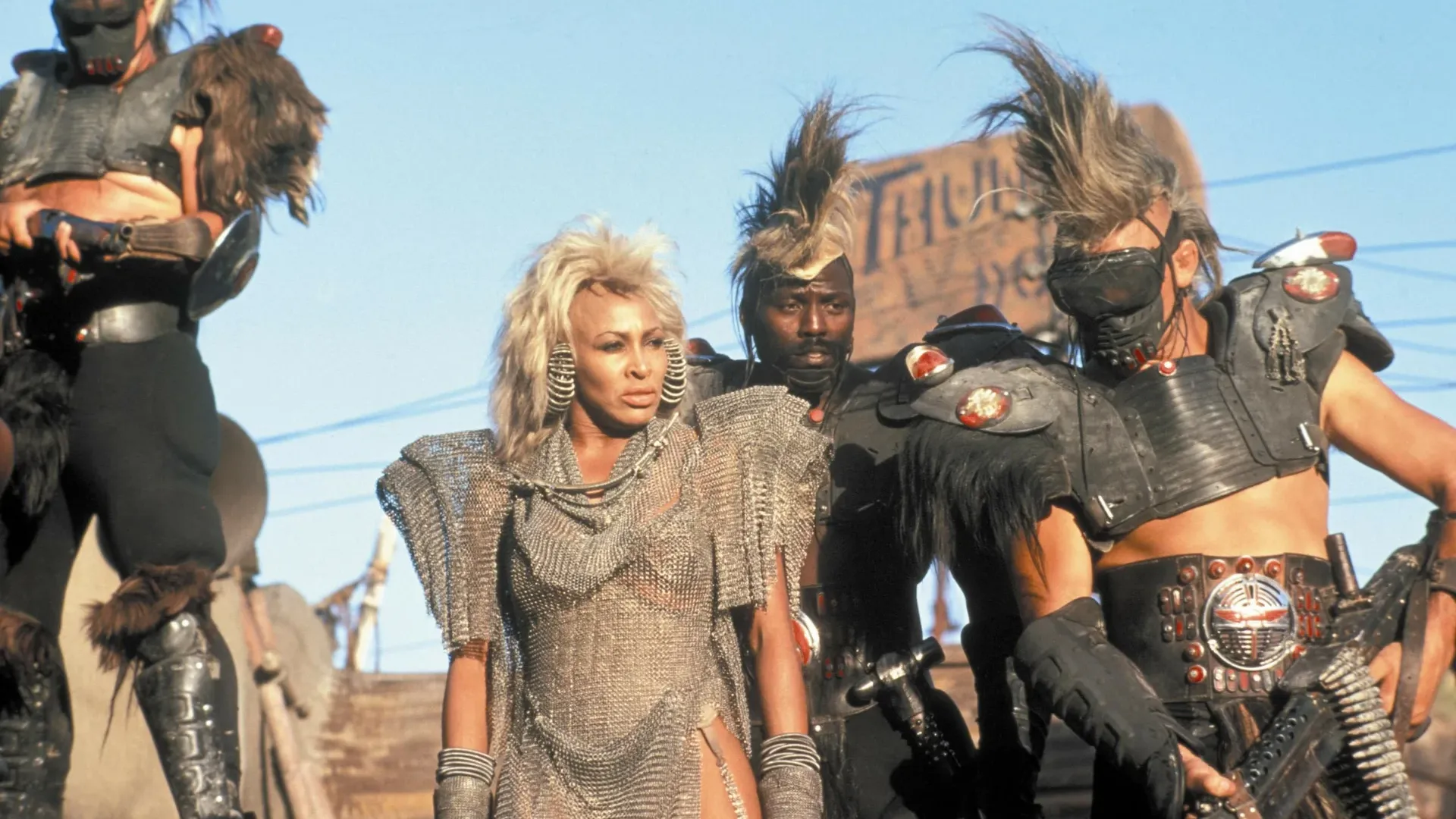 Tina Turner en el set de Mad Max: Beyond Thunderdome