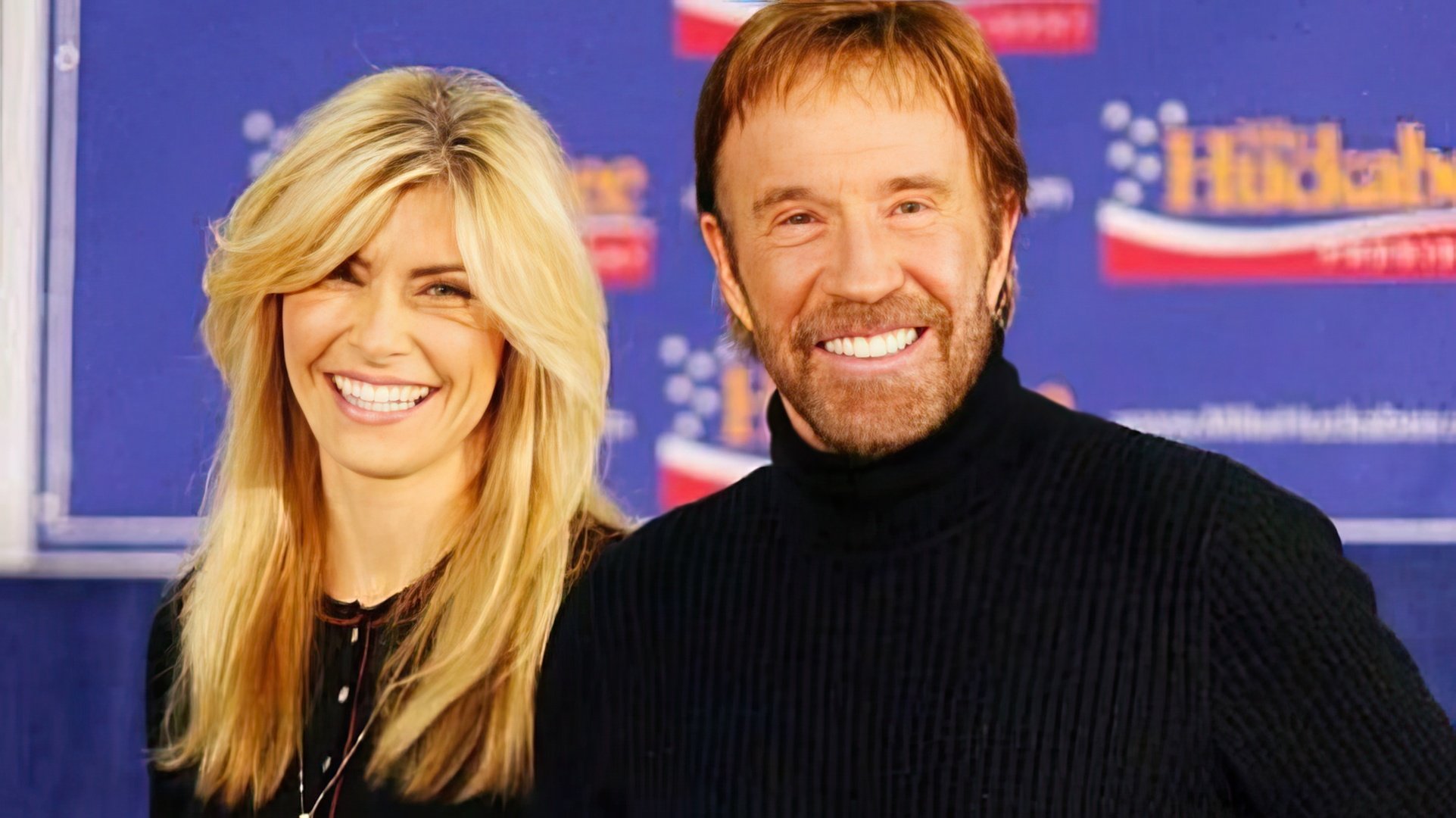 Chuck Norris con su esposa