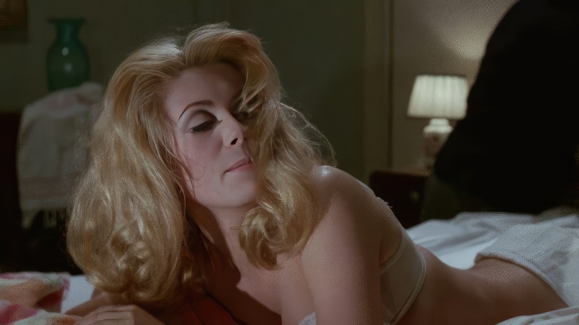 Una escena de la película Belle de Jour