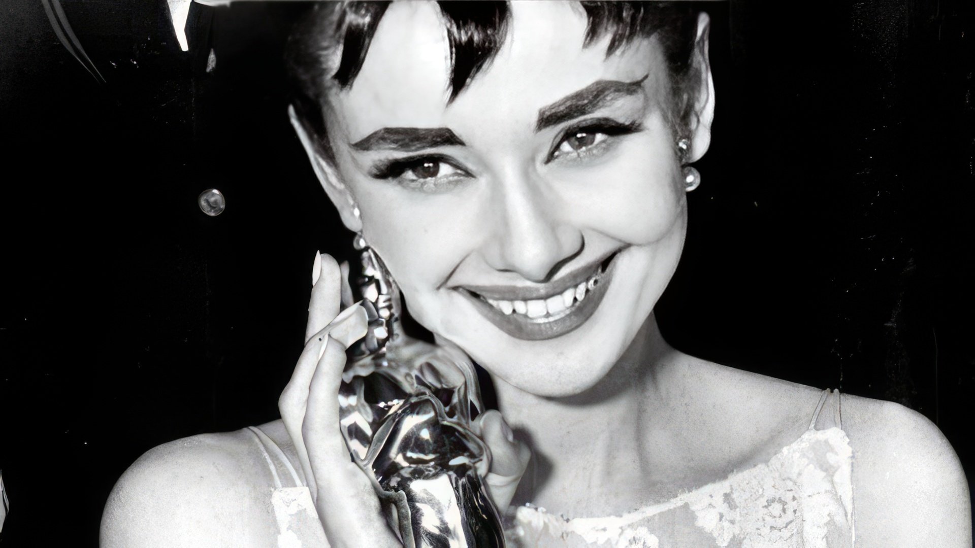 A los 24 años, Audrey Hepburn ganó un Oscar