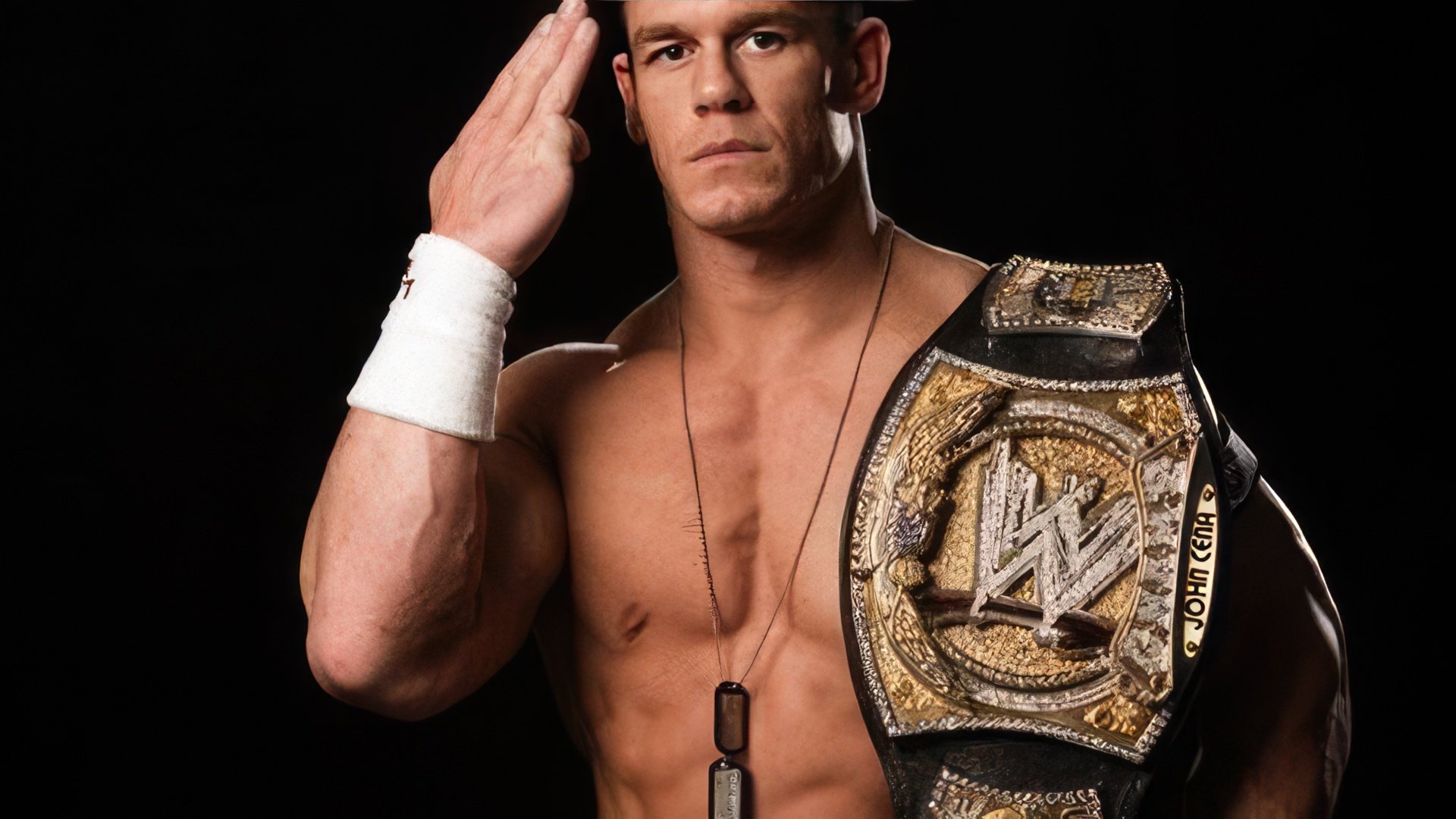 La altura de John Cena es de 1,85 m