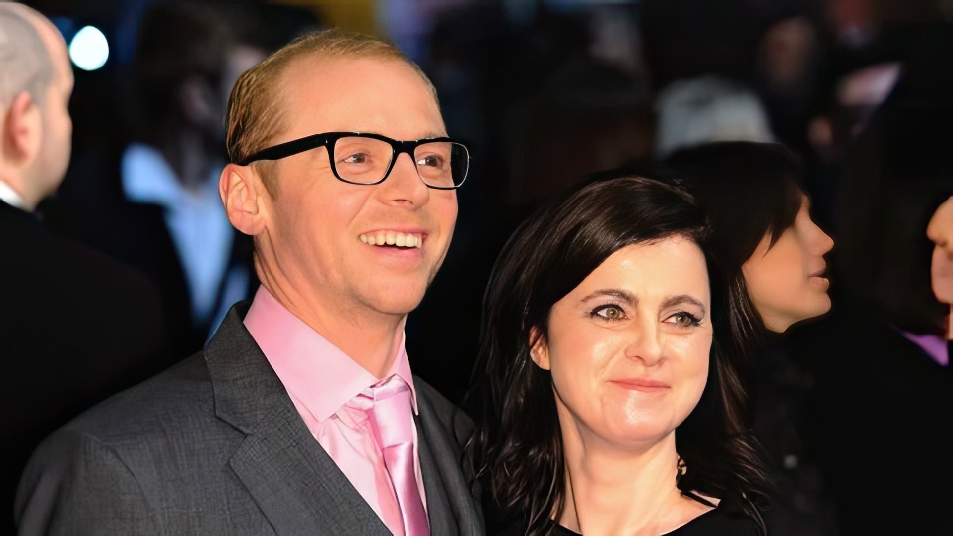 Simon Pegg con su esposa