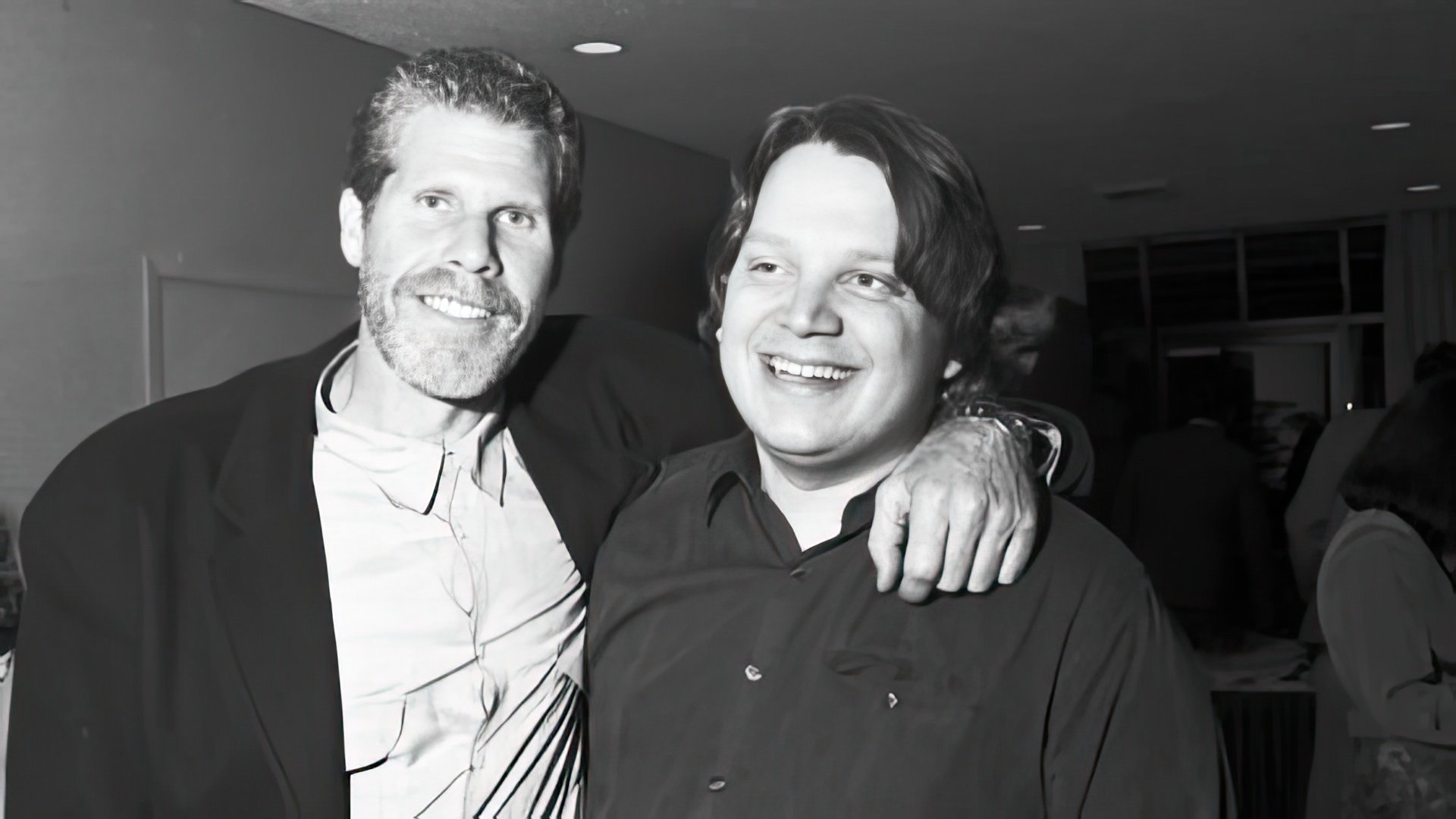 Guillermo del Toro y Ron Perlman, quien interpretó a Hellboy