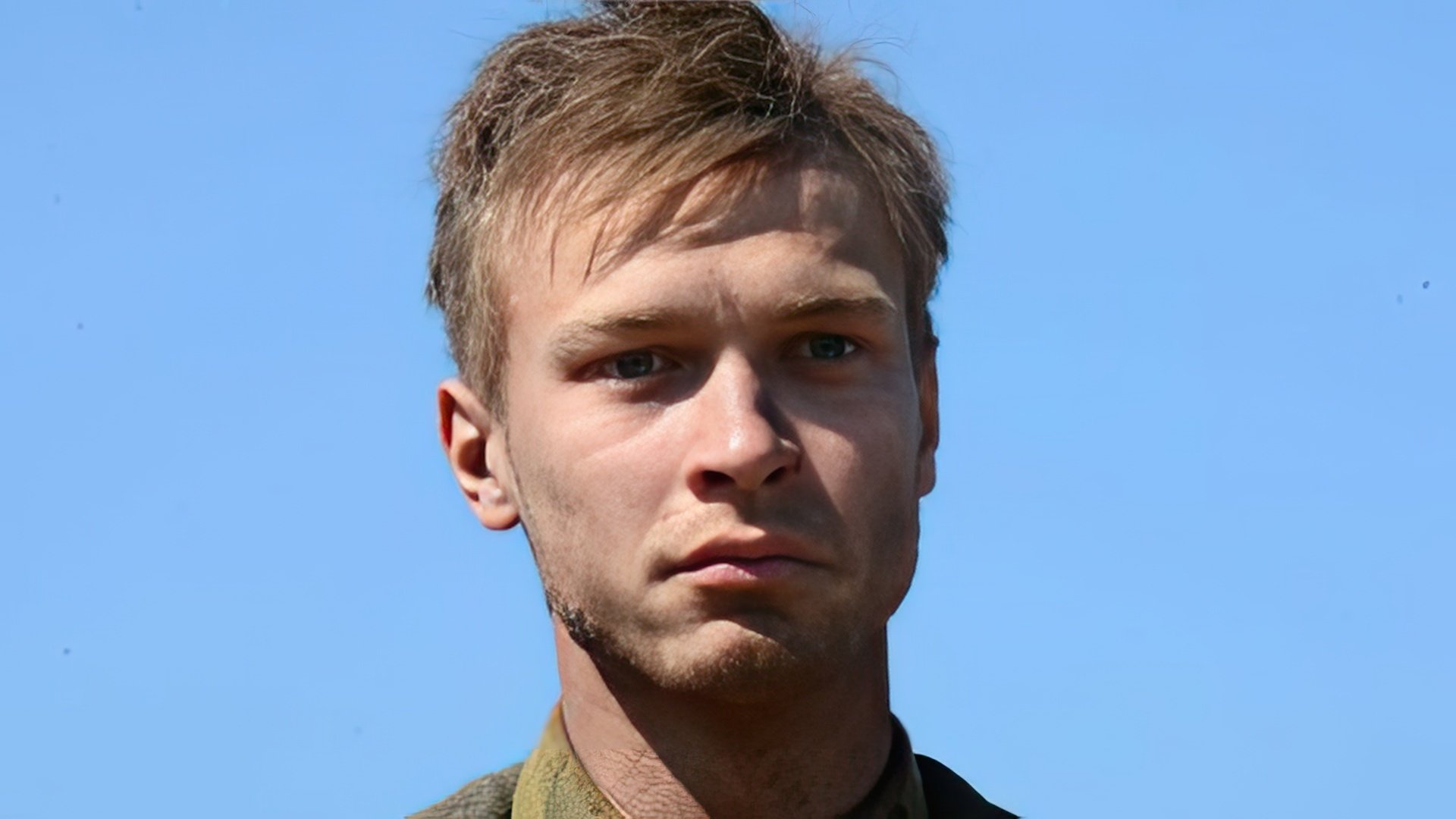 Yuri Borisov en la película "Camino a Berlín"