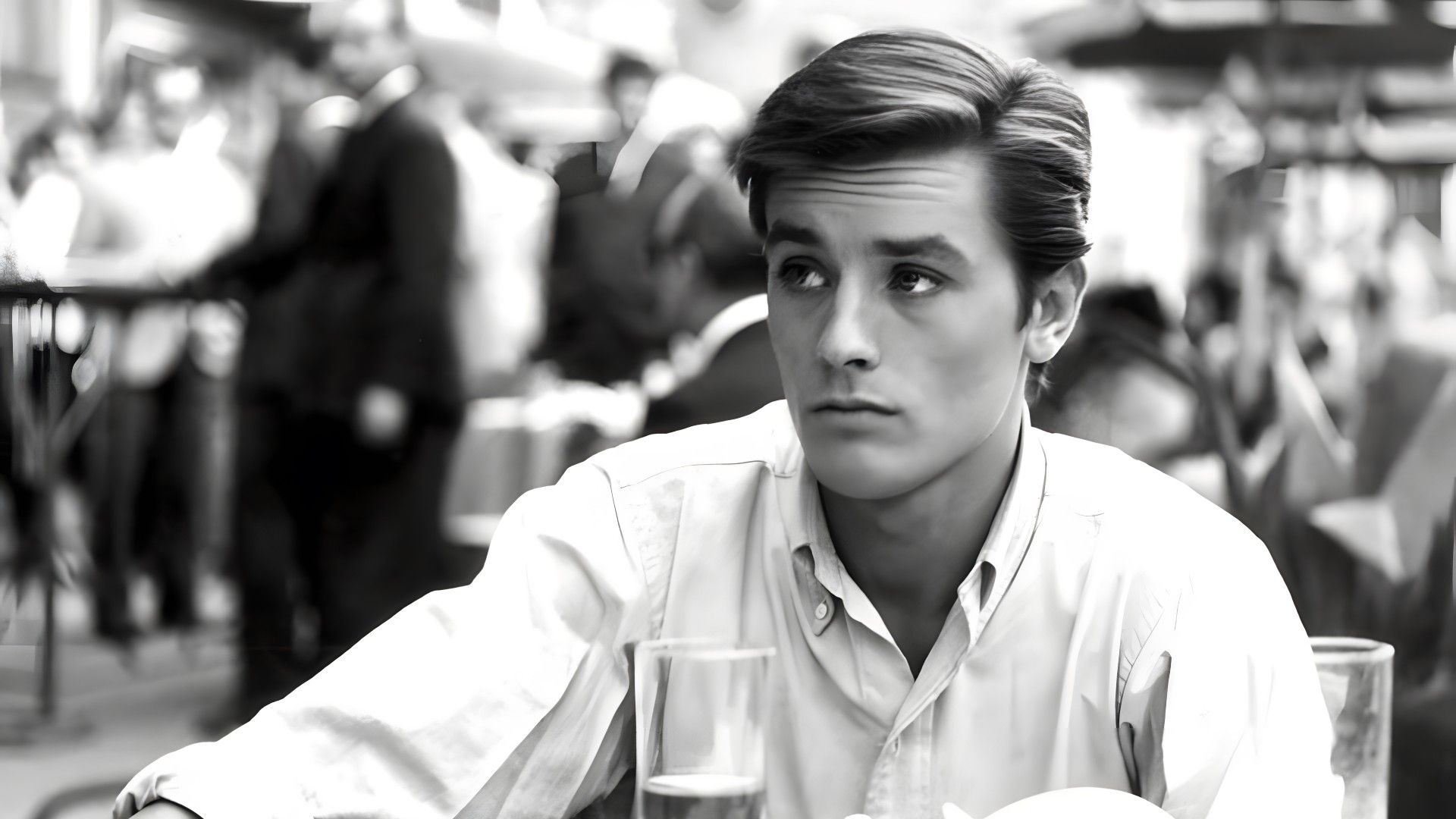 Alain Delon nació bajo el signo de Escorpión