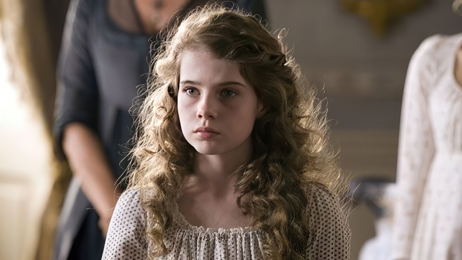 Lucy Boynton en la serie "Sense and Sensibility"