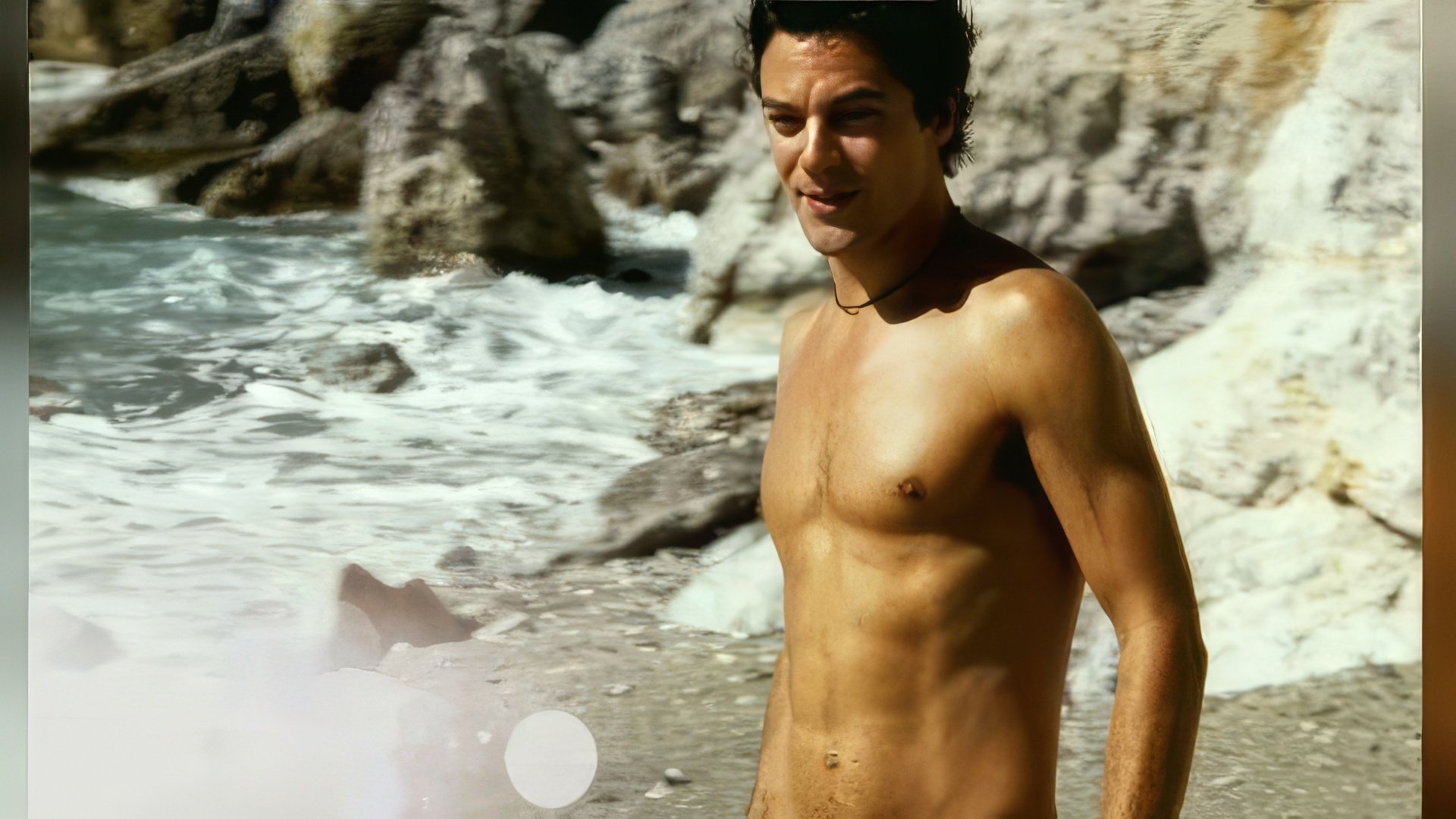 Joven Dominic Cooper en 'Mamma Mia!'