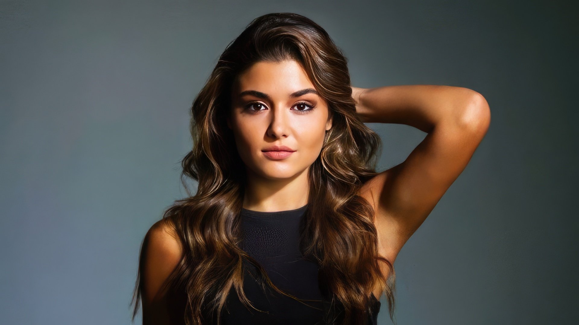 La hermosa mujer turca, Hande Erçel