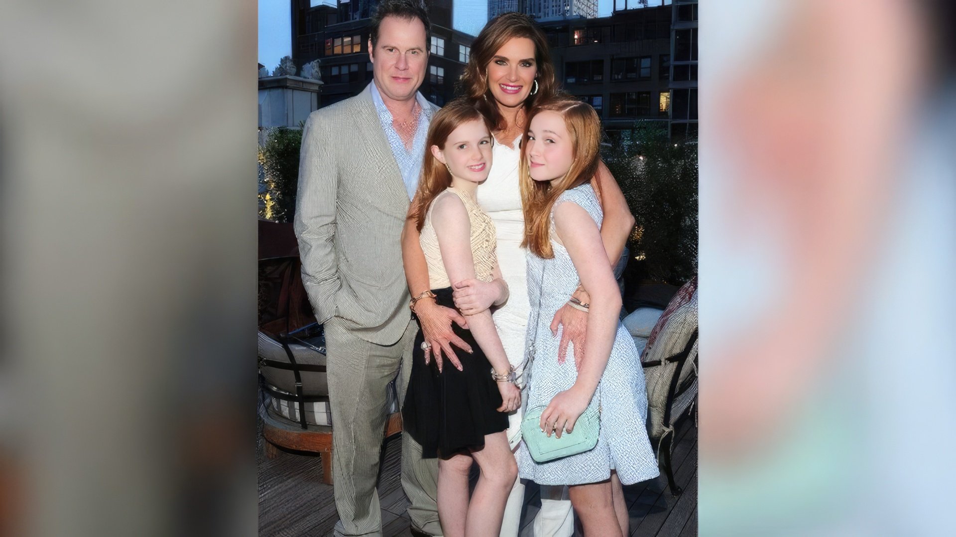 Brooke Shields con su familia