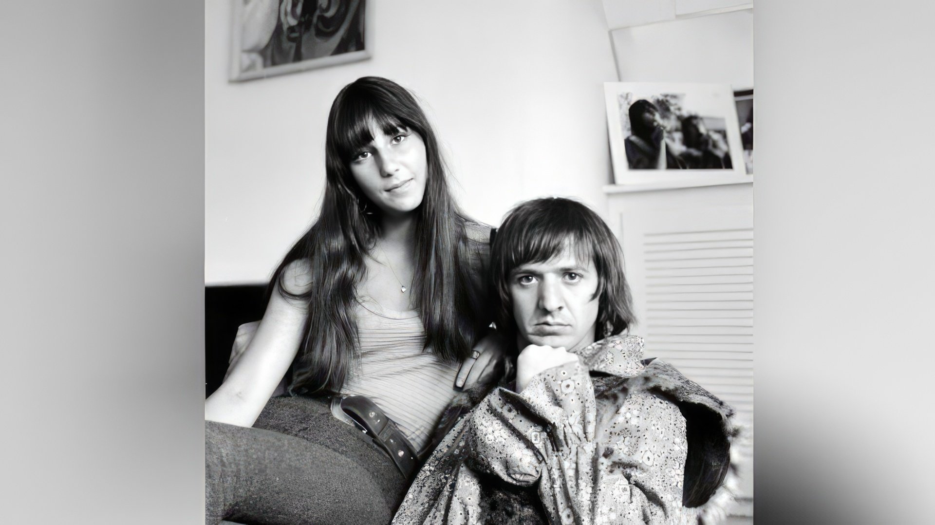 Cher y Sonny Bono en su juventud