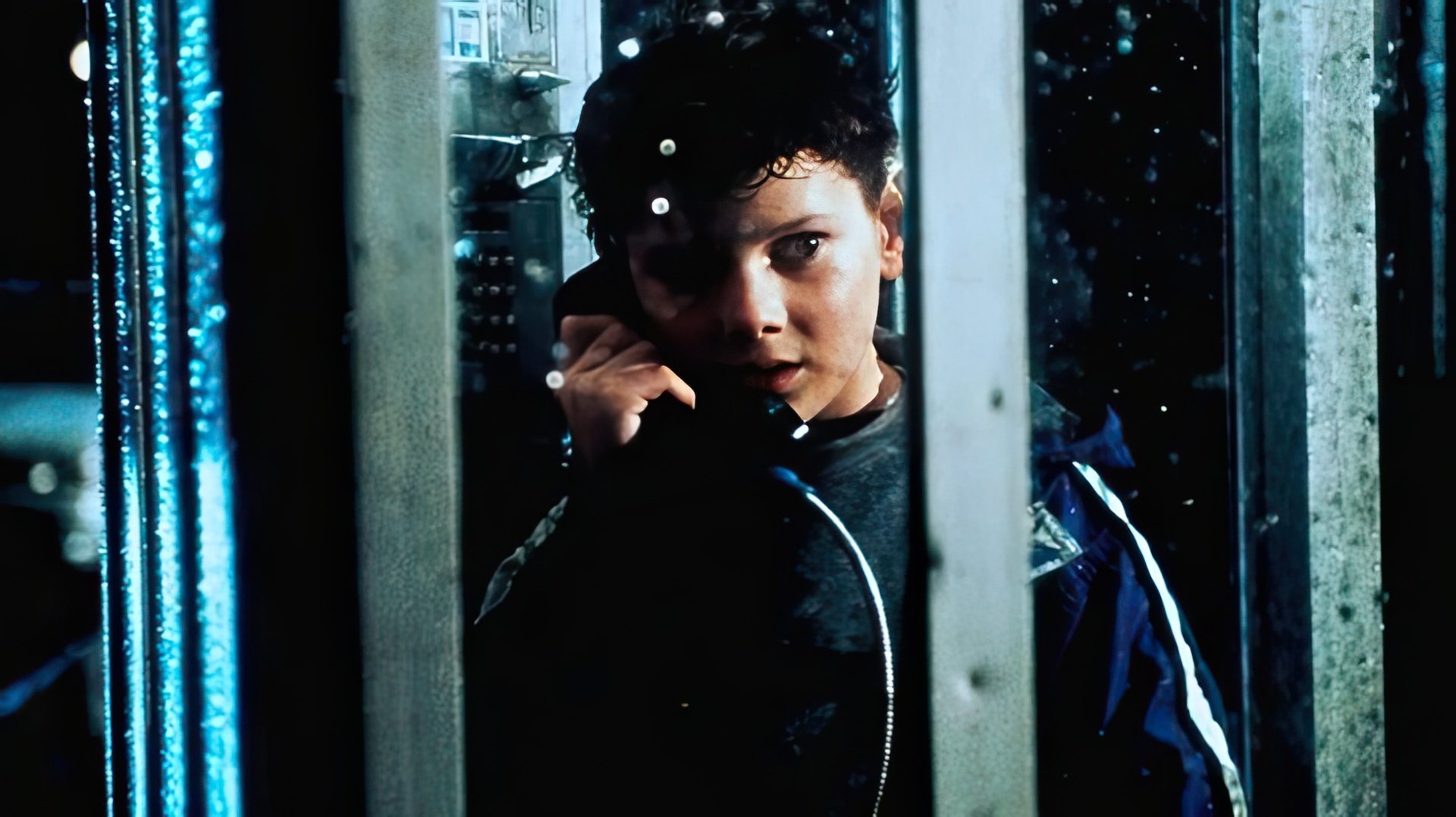 Anton Yelchin en la película 'Along Came a Spider'