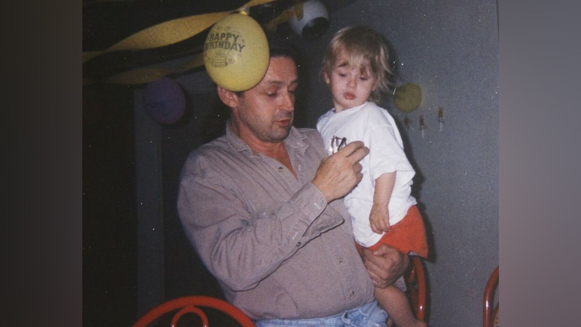 Macaulay Culkin de niño con su padre