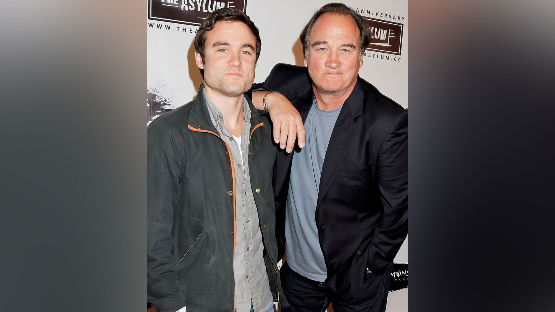 James Belushi y su hijo Robert