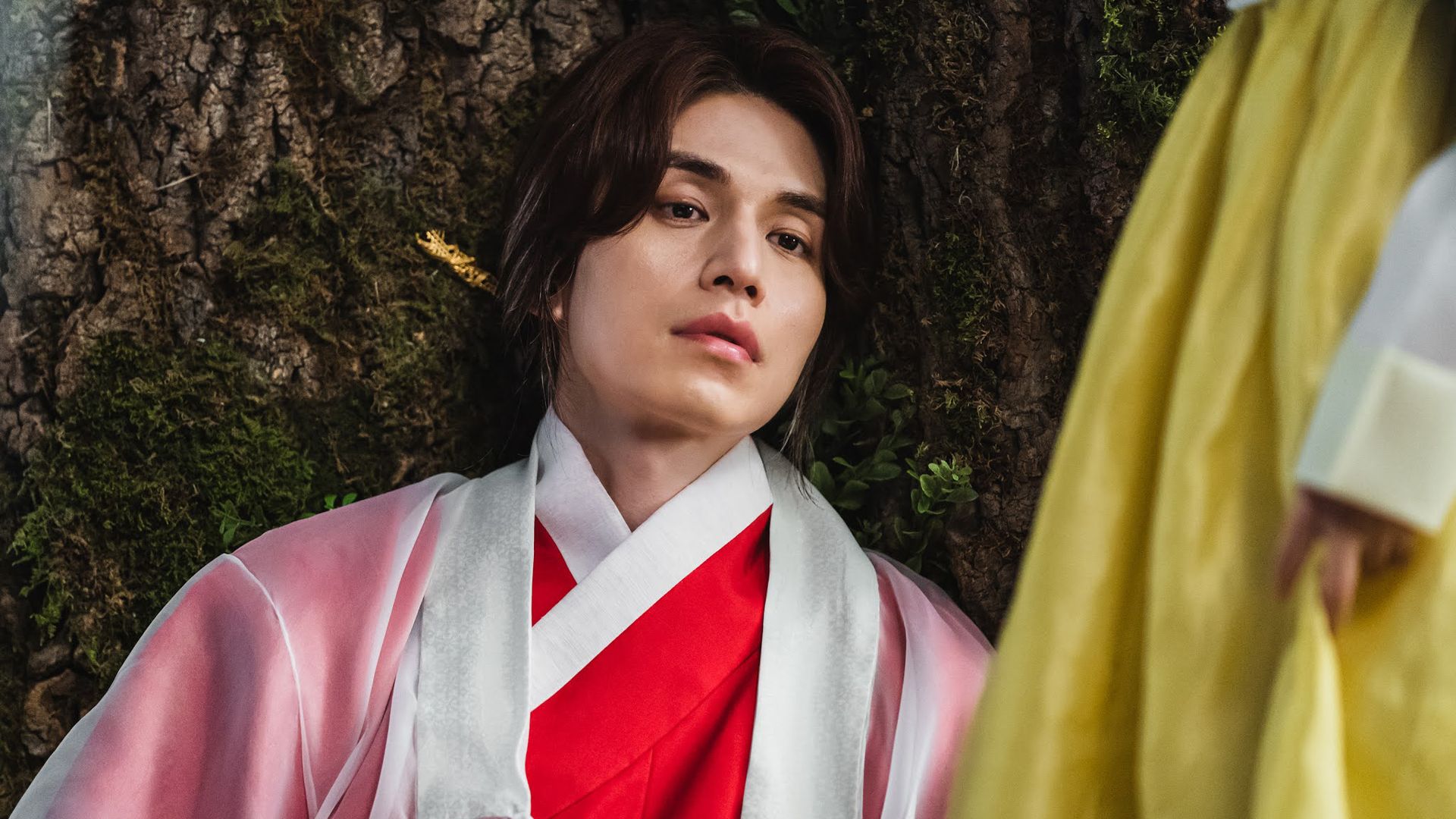 Lee Dong-wook en la serie 'Tale of the Nine Tailed'