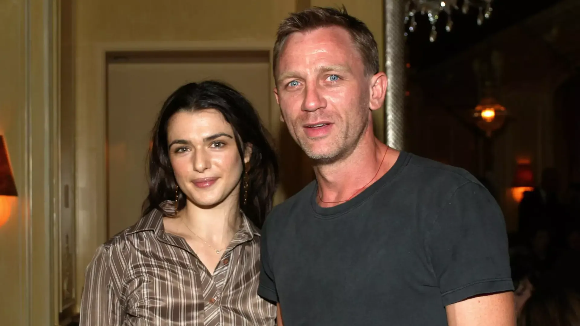 Rachel Weisz y Daniel Craig posan juntos frente a la cámara